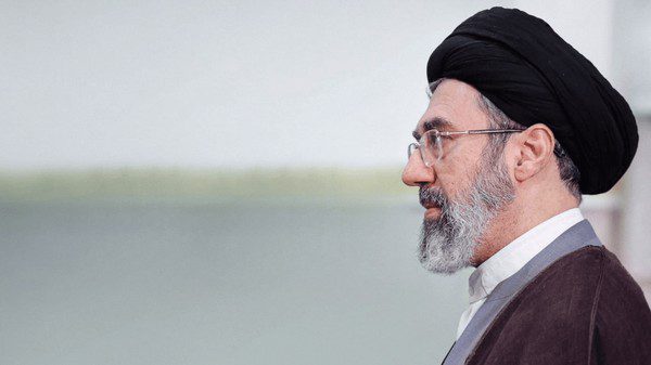 رهبر انقلاب آیت الله مجتی خامنه ای